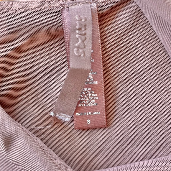 🌻NWOT SKIMS All-In-One Scoop Neck Onesie/Jumpsuit - Picture 6 of 9